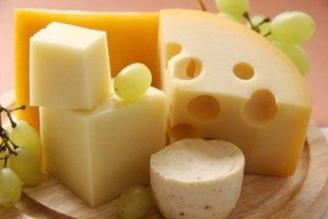 Сыр помогает предотвратить кариес
